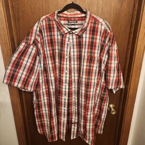 Ecko Unlimited Red and White Plaid Short-Sleeve Button-Down Shirt